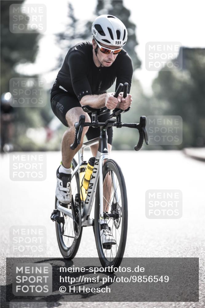 21.06.2026 - 29. Vierlanden-Triathlon H.Heesch http://msf.ph/oto/9856549 21.06.2026 09:01:25 Radfahren 80, 101, 151 meine-sportfotos.de