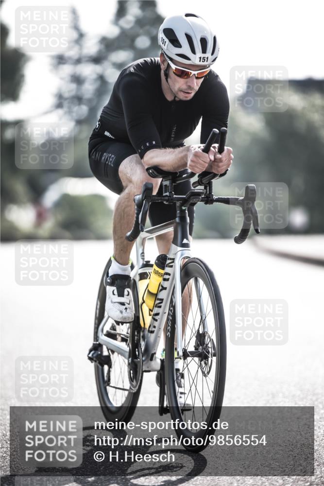 21.06.2026 - 29. Vierlanden-Triathlon H.Heesch http://msf.ph/oto/9856554 21.06.2026 09:01:26 Radfahren 80, 101, 151 meine-sportfotos.de