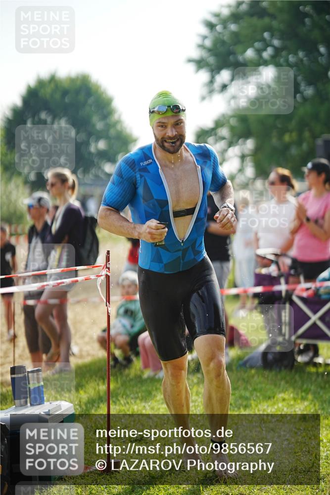 21.06.2026 - 29. Vierlanden-Triathlon LAZAROV Photography http://msf.ph/oto/9856567 21.06.2026 08:37:45 Schwimmen 36 meine-sportfotos.de
