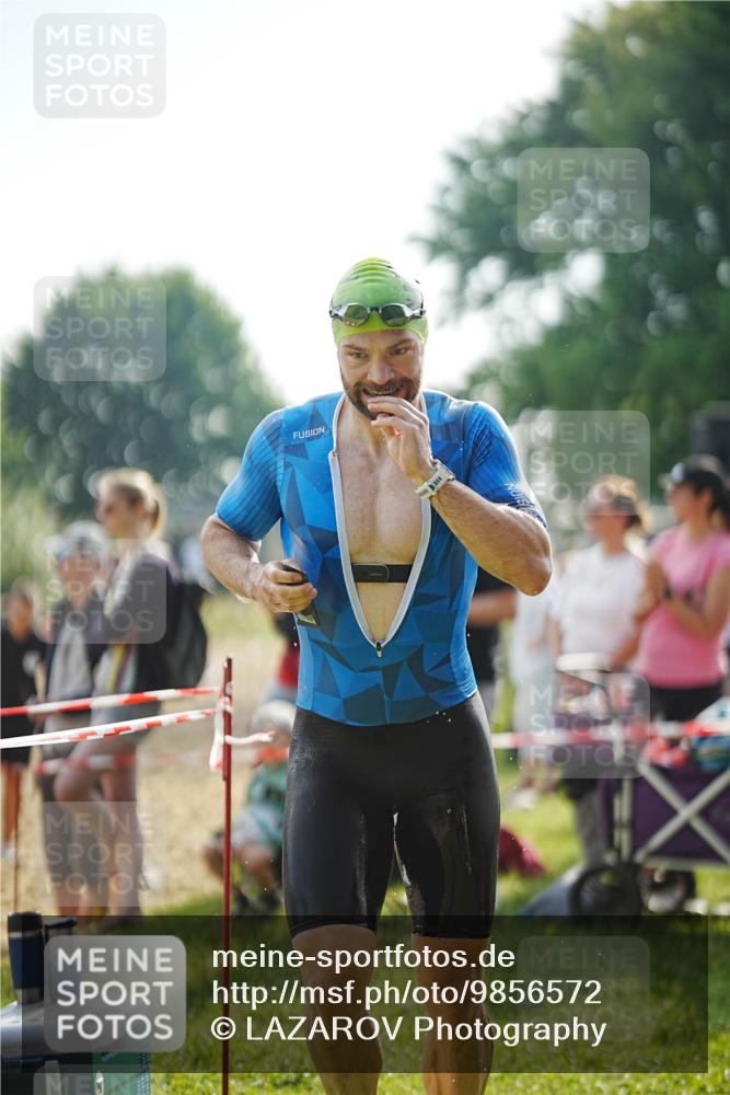 21.06.2026 - 29. Vierlanden-Triathlon LAZAROV Photography http://msf.ph/oto/9856572 21.06.2026 08:37:46 Schwimmen 36 meine-sportfotos.de