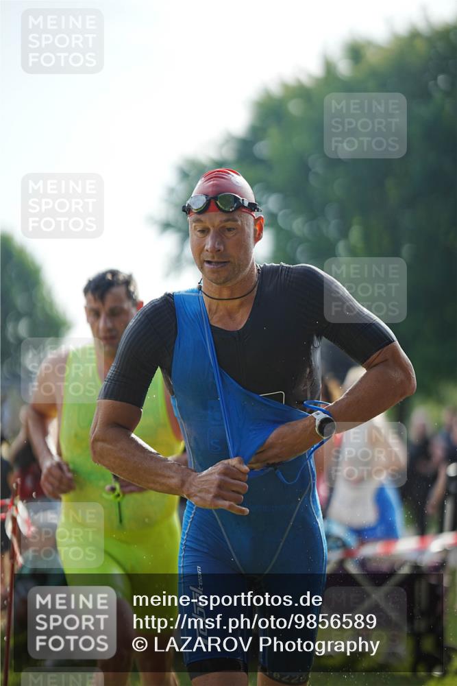 21.06.2026 - 29. Vierlanden-Triathlon LAZAROV Photography http://msf.ph/oto/9856589 21.06.2026 08:39:25 Schwimmen 32, 166, 212 meine-sportfotos.de