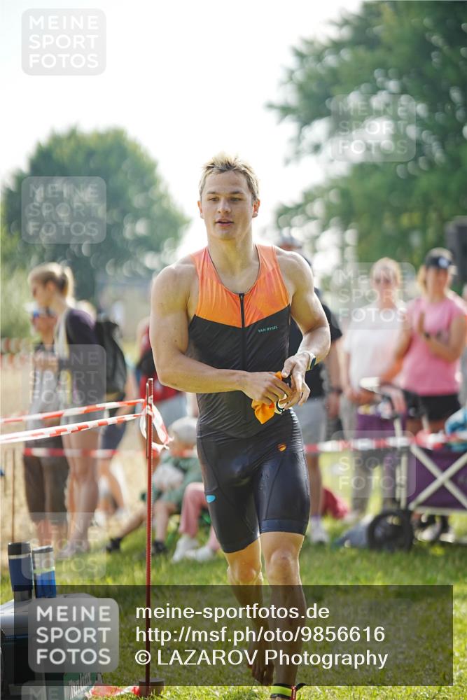 21.06.2026 - 29. Vierlanden-Triathlon LAZAROV Photography http://msf.ph/oto/9856616 21.06.2026 08:39:42 Schwimmen 3, 106 meine-sportfotos.de