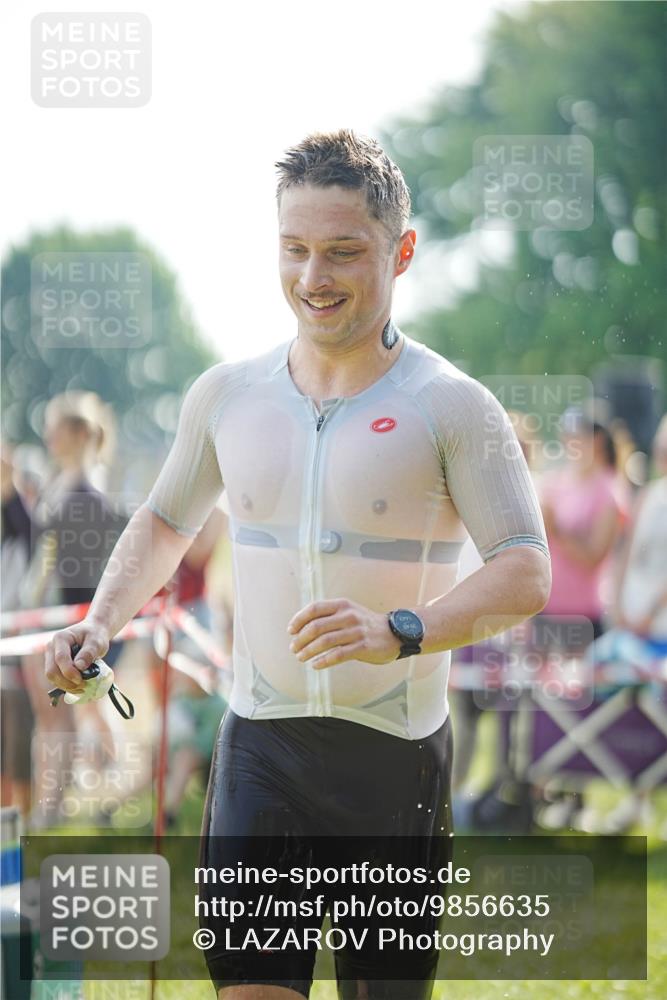 21.06.2026 - 29. Vierlanden-Triathlon LAZAROV Photography http://msf.ph/oto/9856635 21.06.2026 08:39:52 Schwimmen 72 meine-sportfotos.de