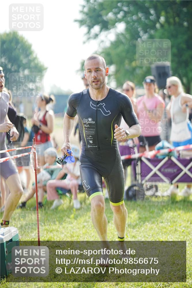 21.06.2026 - 29. Vierlanden-Triathlon LAZAROV Photography http://msf.ph/oto/9856675 21.06.2026 08:40:14 Schwimmen 7, 21, 55, 78, 109 meine-sportfotos.de