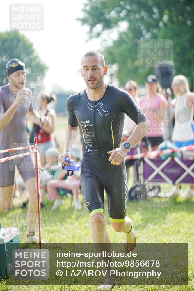 21.06.2026 - 29. Vierlanden-Triathlon LAZAROV Photography http://msf.ph/oto/9856678 21.06.2026 08:40:14 Schwimmen 7, 21, 55, 78, 109 meine-sportfotos.de