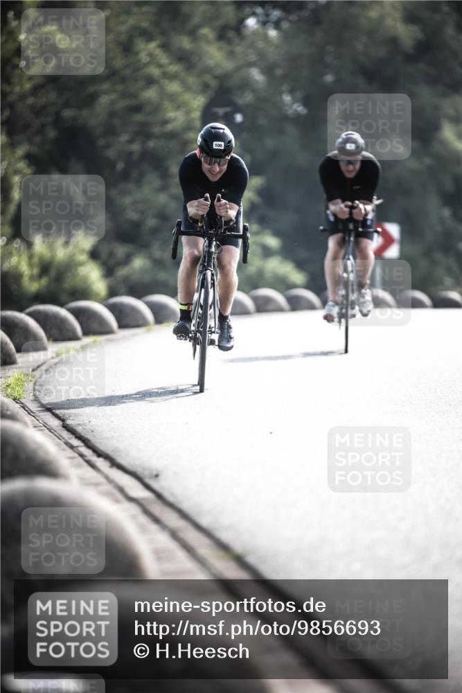 21.06.2026 - 29. Vierlanden-Triathlon H.Heesch http://msf.ph/oto/9856693 21.06.2026 09:01:41 Radfahren 5, 100, 161 meine-sportfotos.de