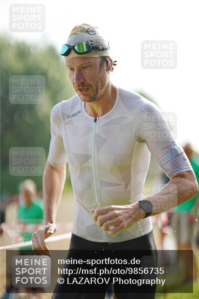 21.06.2026 - 29. Vierlanden-Triathlon LAZAROV Photography http://msf.ph/oto/9856735 21.06.2026 08:49:39 Schwimmen 187 meine-sportfotos.de