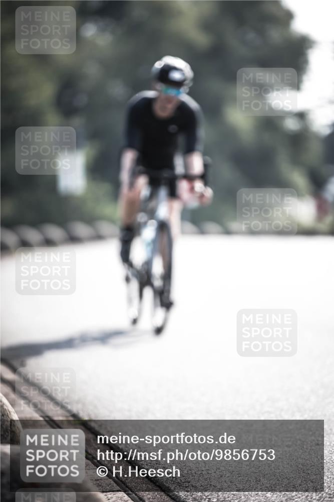 21.06.2026 - 29. Vierlanden-Triathlon H.Heesch http://msf.ph/oto/9856753 21.06.2026 09:01:53 Radfahren 71 meine-sportfotos.de