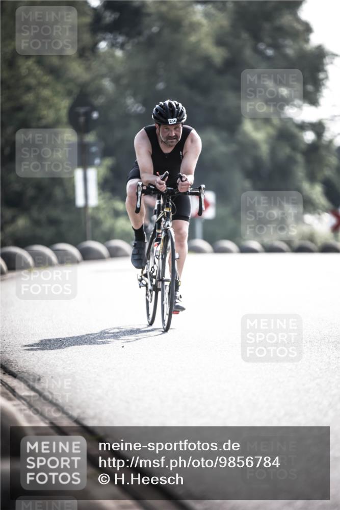 21.06.2026 - 29. Vierlanden-Triathlon H.Heesch http://msf.ph/oto/9856784 21.06.2026 09:02:02 Radfahren 204, 1353 meine-sportfotos.de