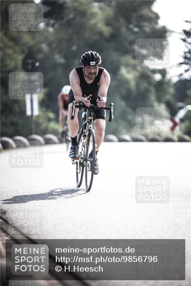 21.06.2026 - 29. Vierlanden-Triathlon H.Heesch http://msf.ph/oto/9856796 21.06.2026 09:02:02 Radfahren 204, 1353 meine-sportfotos.de