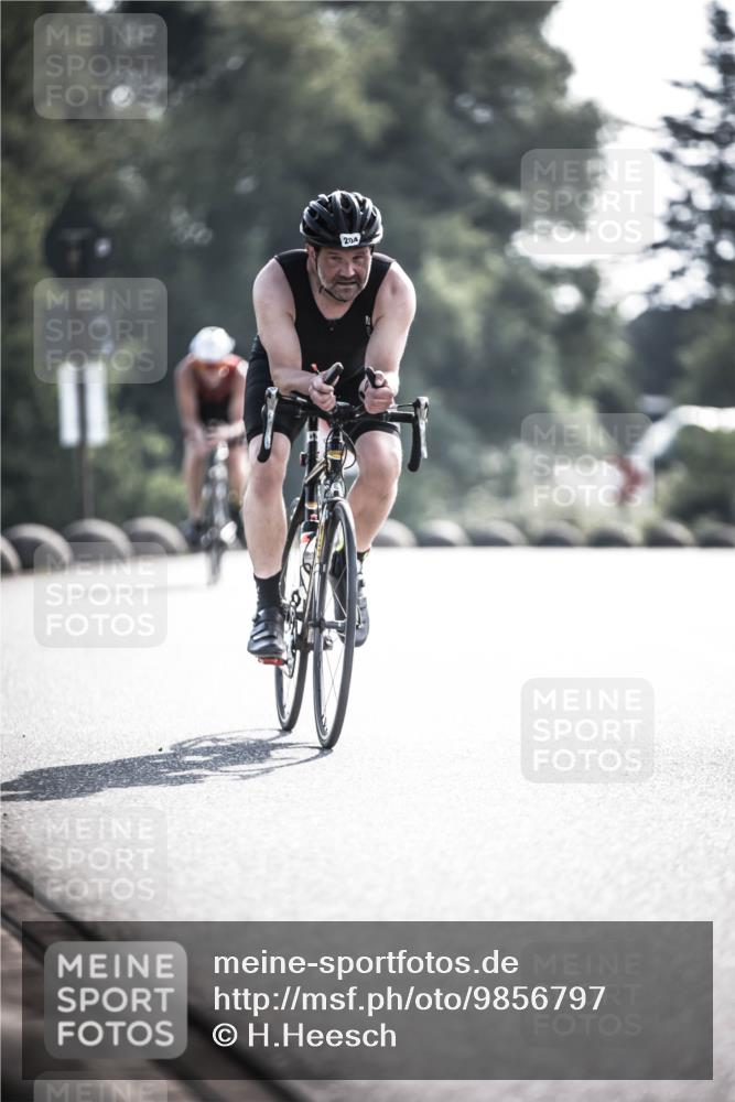 21.06.2026 - 29. Vierlanden-Triathlon H.Heesch http://msf.ph/oto/9856797 21.06.2026 09:02:02 Radfahren 204, 1353 meine-sportfotos.de