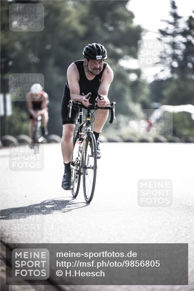 21.06.2026 - 29. Vierlanden-Triathlon H.Heesch http://msf.ph/oto/9856805 21.06.2026 09:02:02 Radfahren 204, 1353 meine-sportfotos.de