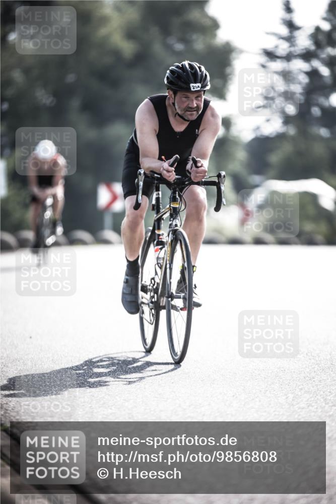 21.06.2026 - 29. Vierlanden-Triathlon H.Heesch http://msf.ph/oto/9856808 21.06.2026 09:02:02 Radfahren 204, 1353 meine-sportfotos.de