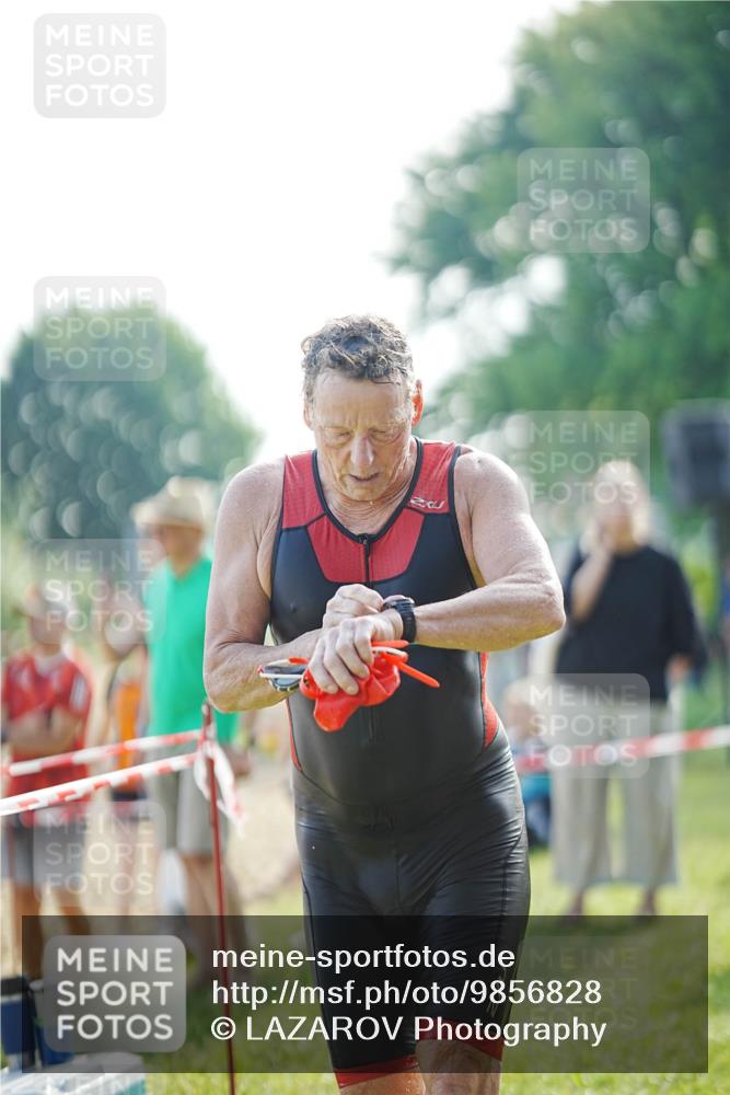 21.06.2026 - 29. Vierlanden-Triathlon LAZAROV Photography http://msf.ph/oto/9856828 21.06.2026 08:50:58 Schwimmen 100, 163, 179, 1353 meine-sportfotos.de