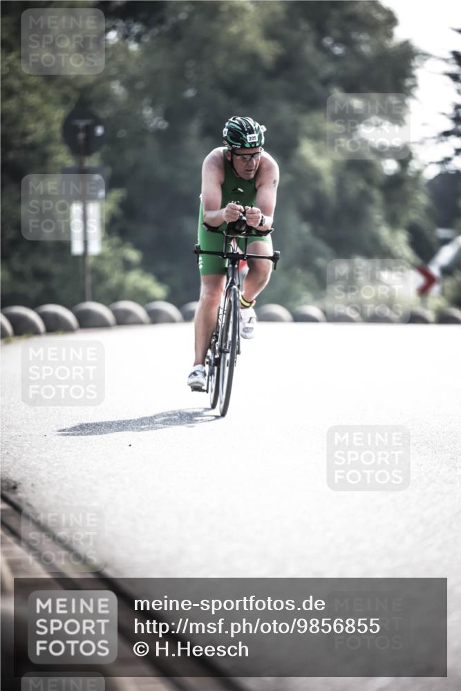 21.06.2026 - 29. Vierlanden-Triathlon H.Heesch http://msf.ph/oto/9856855 21.06.2026 09:02:23 Radfahren 205 meine-sportfotos.de