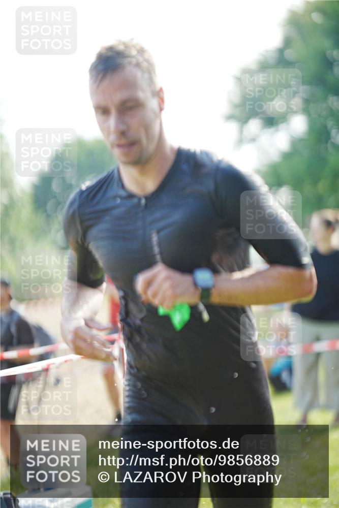 21.06.2026 - 29. Vierlanden-Triathlon LAZAROV Photography http://msf.ph/oto/9856889 21.06.2026 08:52:06 Schwimmen 151 meine-sportfotos.de