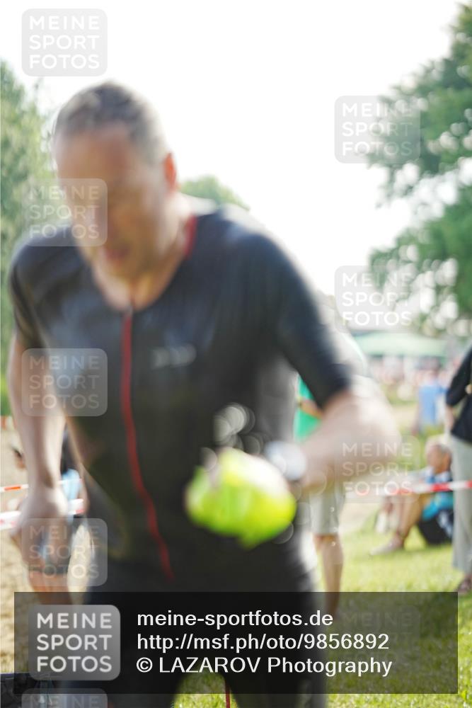 21.06.2026 - 29. Vierlanden-Triathlon LAZAROV Photography http://msf.ph/oto/9856892 21.06.2026 08:52:16 Schwimmen 5, 58 meine-sportfotos.de