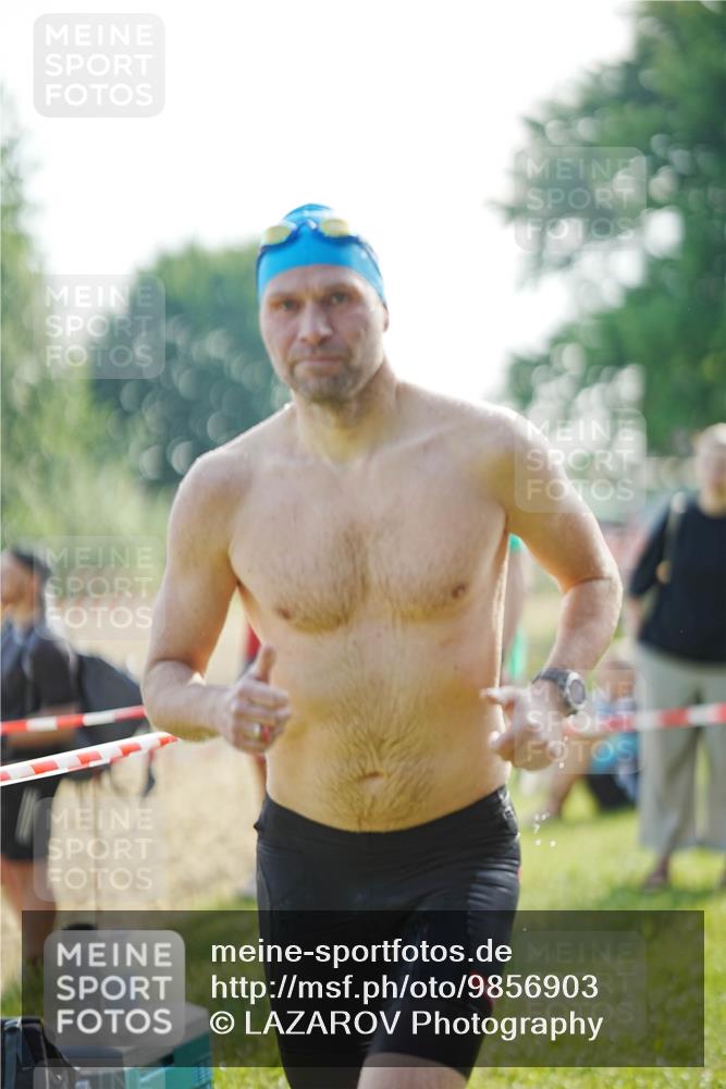 21.06.2026 - 29. Vierlanden-Triathlon LAZAROV Photography http://msf.ph/oto/9856903 21.06.2026 08:52:20 Schwimmen 5, 58, 171 meine-sportfotos.de