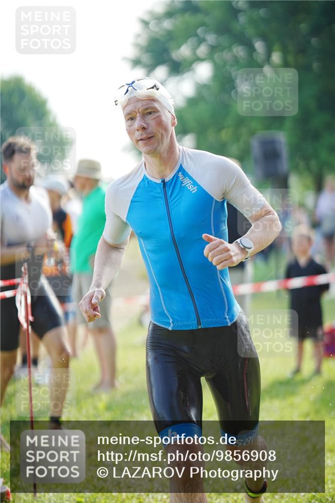 21.06.2026 - 29. Vierlanden-Triathlon LAZAROV Photography http://msf.ph/oto/9856908 21.06.2026 08:52:29 Schwimmen 33, 171, 181 meine-sportfotos.de