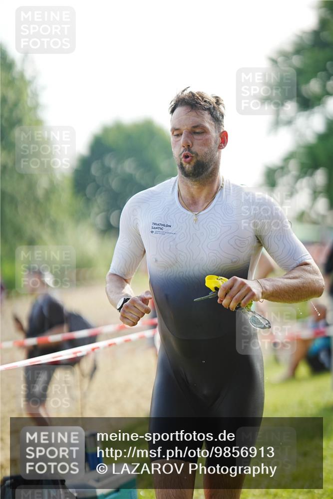 21.06.2026 - 29. Vierlanden-Triathlon LAZAROV Photography http://msf.ph/oto/9856913 21.06.2026 08:52:31 Schwimmen 33, 181 meine-sportfotos.de