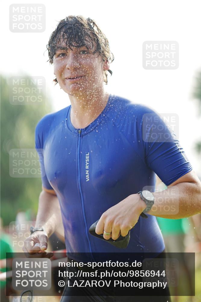 21.06.2026 - 29. Vierlanden-Triathlon LAZAROV Photography http://msf.ph/oto/9856944 21.06.2026 08:52:53 Schwimmen 22, 98, 195 meine-sportfotos.de