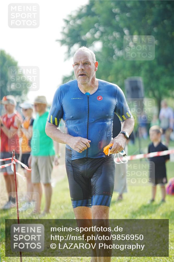 21.06.2026 - 29. Vierlanden-Triathlon LAZAROV Photography http://msf.ph/oto/9856950 21.06.2026 08:53:17 Schwimmen 200 meine-sportfotos.de