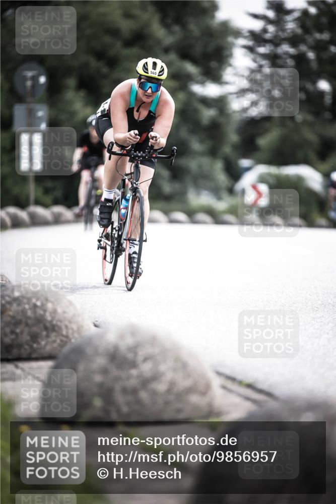 21.06.2026 - 29. Vierlanden-Triathlon H.Heesch http://msf.ph/oto/9856957 21.06.2026 10:29:02 Radfahren 247, 494, 553, 558, 565, 601, 603 meine-sportfotos.de