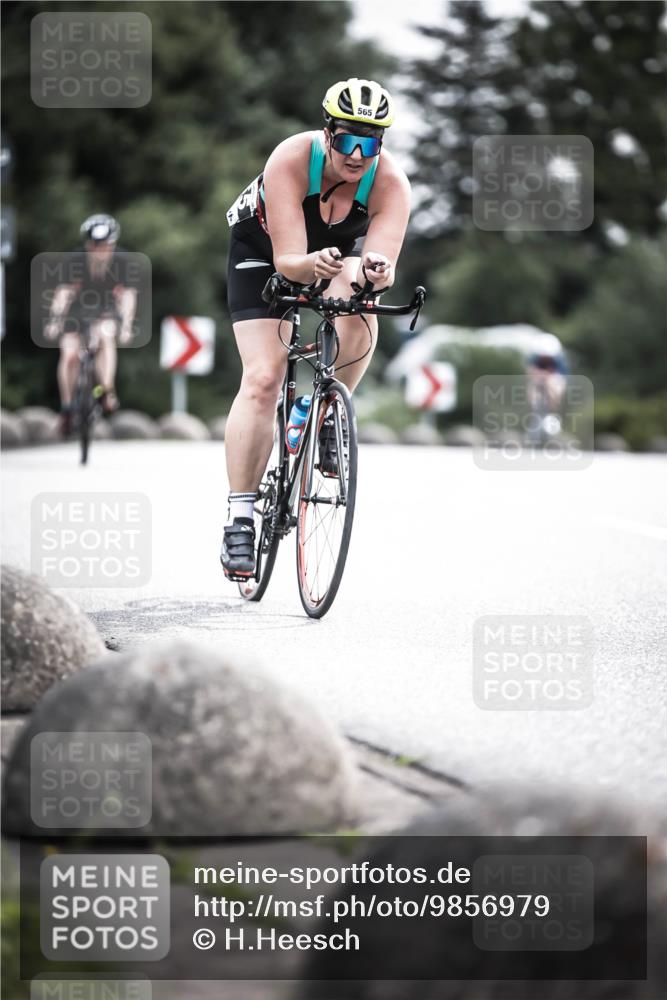 21.06.2026 - 29. Vierlanden-Triathlon H.Heesch http://msf.ph/oto/9856979 21.06.2026 10:29:02 Radfahren 247, 494, 553, 558, 565, 601, 603 meine-sportfotos.de