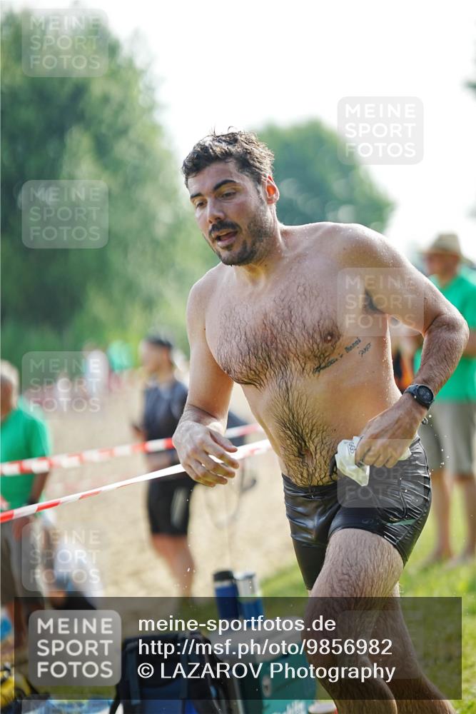 21.06.2026 - 29. Vierlanden-Triathlon LAZAROV Photography http://msf.ph/oto/9856982 21.06.2026 08:53:41 Schwimmen 15, 70 meine-sportfotos.de