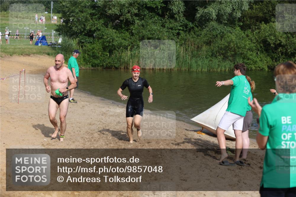21.06.2026 - 29. Vierlanden-Triathlon Andreas Tolksdorf http://msf.ph/oto/9857048 21.06.2026 08:59:10 Schwimmen 168, 242 meine-sportfotos.de
