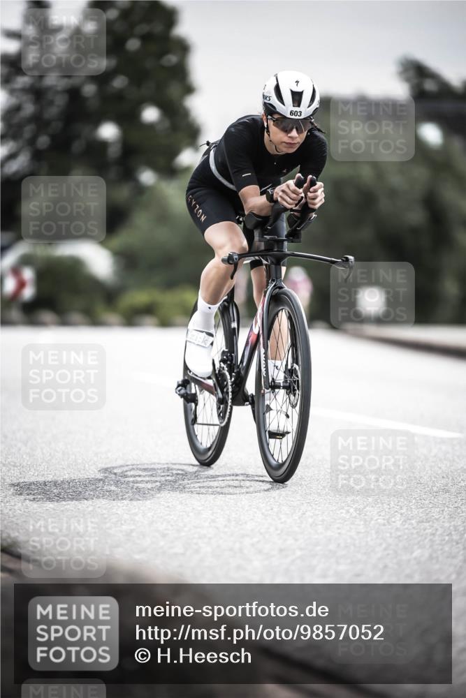 21.06.2026 - 29. Vierlanden-Triathlon H.Heesch http://msf.ph/oto/9857052 21.06.2026 10:29:09 Radfahren 16, 244, 247, 494, 603 meine-sportfotos.de