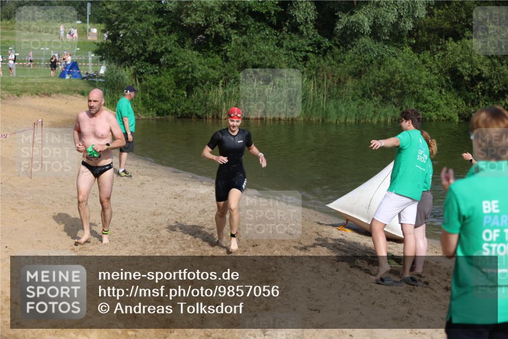 21.06.2026 - 29. Vierlanden-Triathlon Andreas Tolksdorf http://msf.ph/oto/9857056 21.06.2026 08:59:10 Schwimmen 168, 242 meine-sportfotos.de