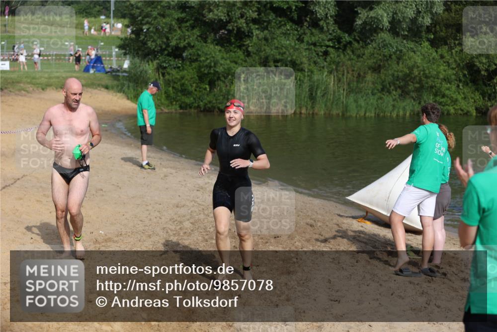 21.06.2026 - 29. Vierlanden-Triathlon Andreas Tolksdorf http://msf.ph/oto/9857078 21.06.2026 08:59:11 Schwimmen 168, 242 meine-sportfotos.de