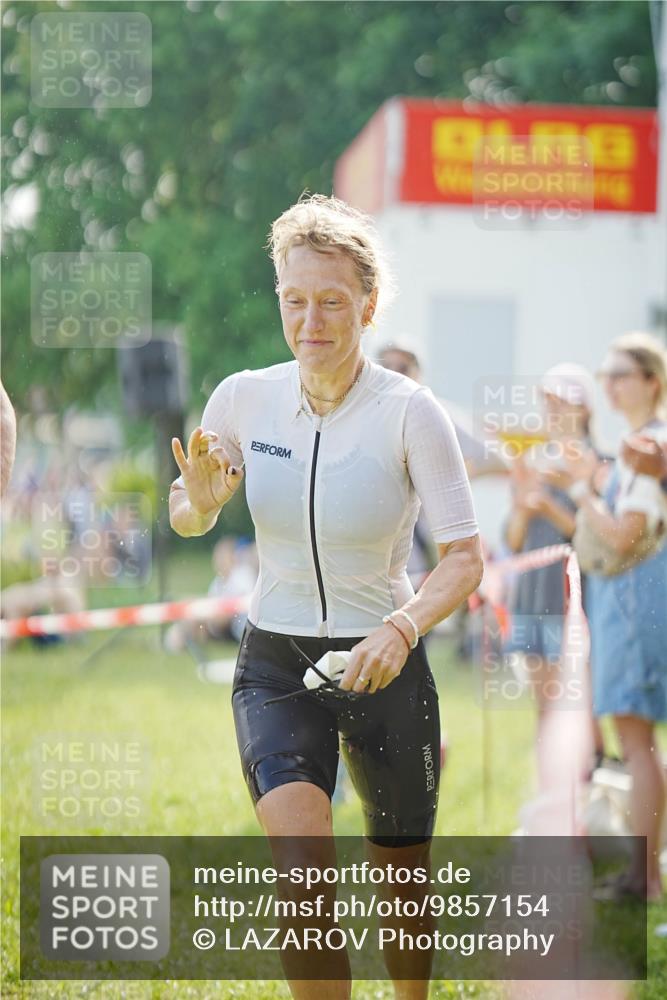 21.06.2026 - 29. Vierlanden-Triathlon LAZAROV Photography http://msf.ph/oto/9857154 21.06.2026 09:02:21 Schwimmen 217, 231, 283 meine-sportfotos.de