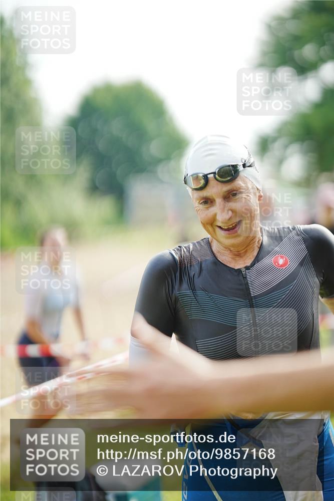 21.06.2026 - 29. Vierlanden-Triathlon LAZAROV Photography http://msf.ph/oto/9857168 21.06.2026 09:15:09 Schwimmen 248, 269, 294 meine-sportfotos.de