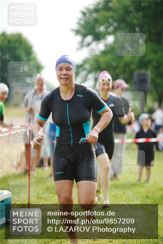 21.06.2026 - 29. Vierlanden-Triathlon LAZAROV Photography http://msf.ph/oto/9857209 21.06.2026 09:18:13 Schwimmen 232, 245, 259, 281 meine-sportfotos.de