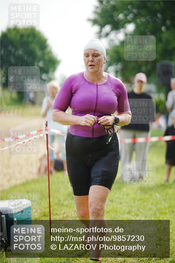 21.06.2026 - 29. Vierlanden-Triathlon LAZAROV Photography http://msf.ph/oto/9857230 21.06.2026 09:18:22 Schwimmen 232, 245, 259, 276, 281 meine-sportfotos.de