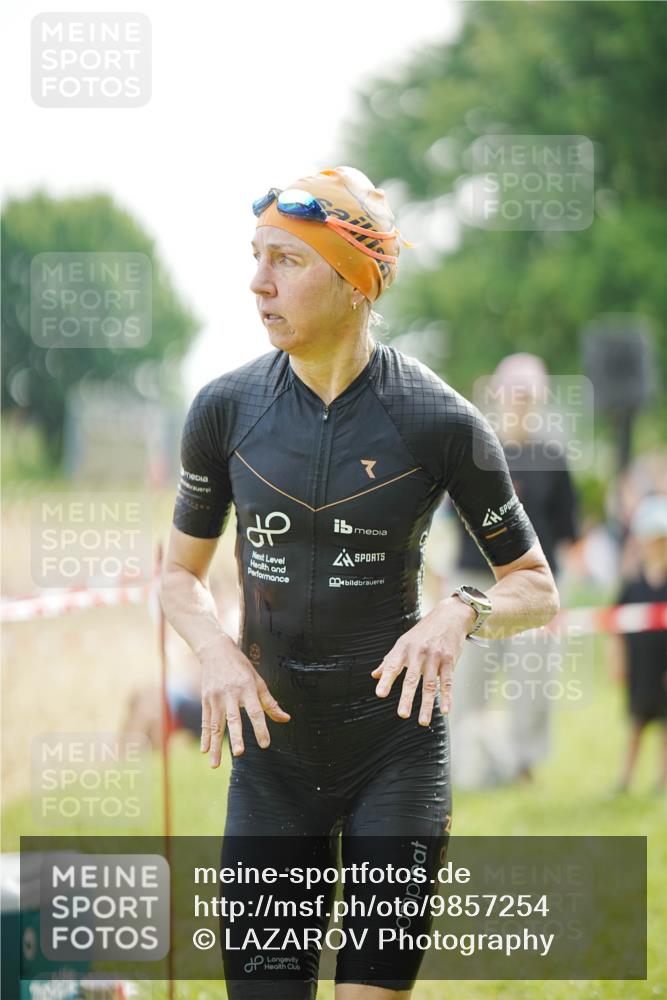 21.06.2026 - 29. Vierlanden-Triathlon LAZAROV Photography http://msf.ph/oto/9857254 21.06.2026 09:19:04 Schwimmen 225, 246 meine-sportfotos.de
