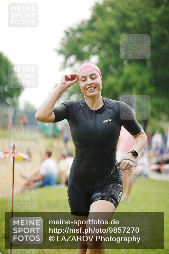 21.06.2026 - 29. Vierlanden-Triathlon LAZAROV Photography http://msf.ph/oto/9857270 21.06.2026 09:23:04 Schwimmen 279 meine-sportfotos.de