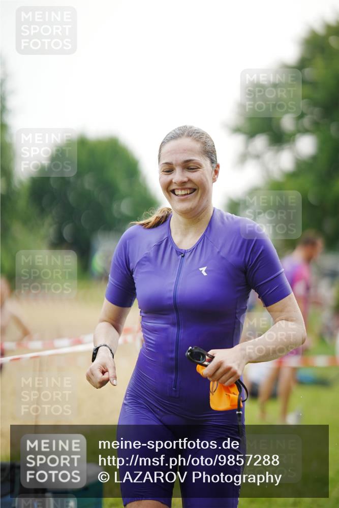 21.06.2026 - 29. Vierlanden-Triathlon LAZAROV Photography http://msf.ph/oto/9857288 21.06.2026 09:23:37 Schwimmen 270 meine-sportfotos.de