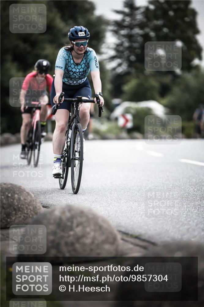 21.06.2026 - 29. Vierlanden-Triathlon H.Heesch http://msf.ph/oto/9857304 21.06.2026 10:29:29 Radfahren 15, 516, 519, 581 meine-sportfotos.de