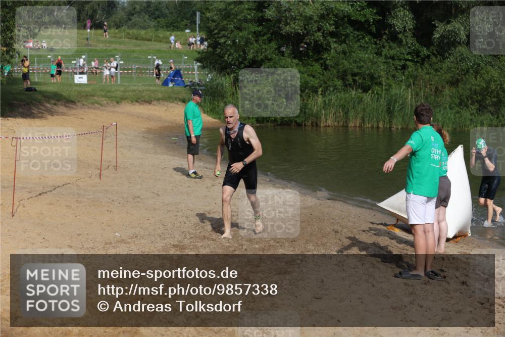 21.06.2026 - 29. Vierlanden-Triathlon Andreas Tolksdorf http://msf.ph/oto/9857338 21.06.2026 09:00:50 Schwimmen 74, 116, 140 meine-sportfotos.de