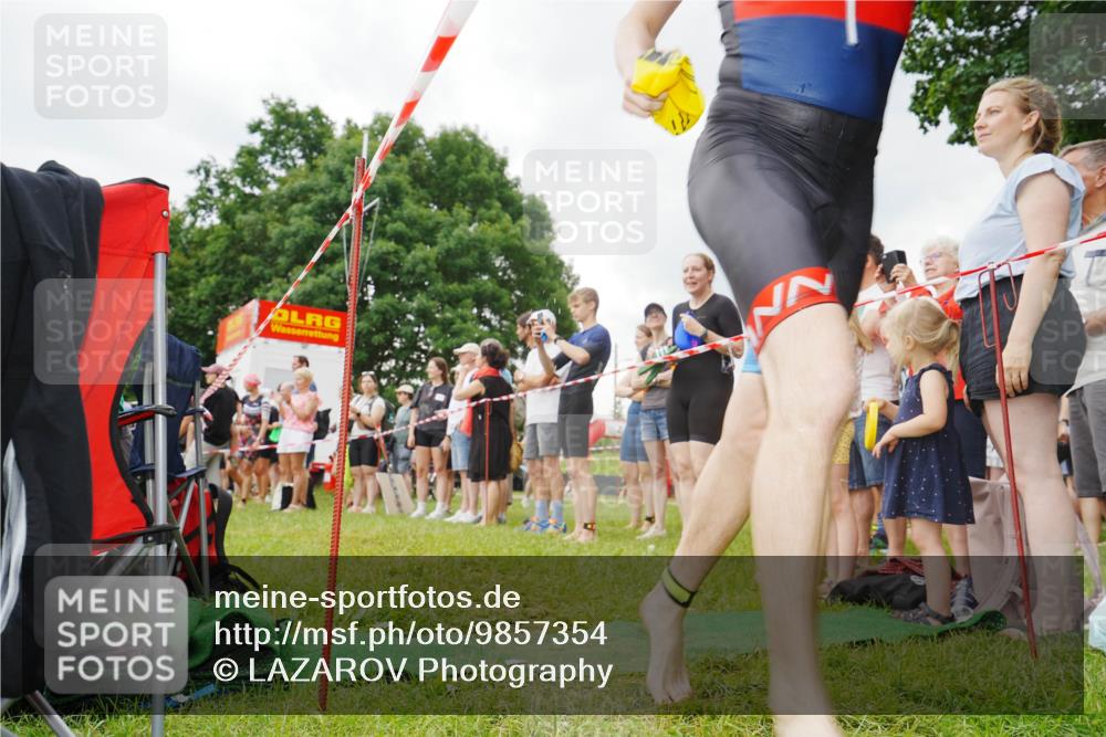 21.06.2026 - 29. Vierlanden-Triathlon LAZAROV Photography http://msf.ph/oto/9857354 21.06.2026 09:56:46 Schwimmen 306, 361, 365 meine-sportfotos.de