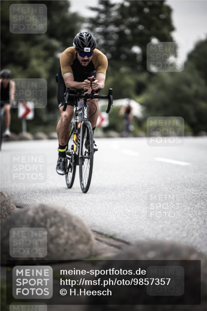 21.06.2026 - 29. Vierlanden-Triathlon H.Heesch http://msf.ph/oto/9857357 21.06.2026 10:29:32 Radfahren 15, 516, 519, 524, 581, 605 meine-sportfotos.de