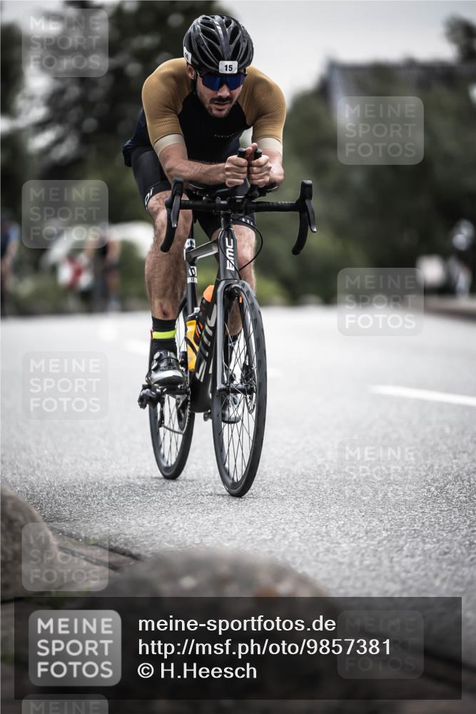 21.06.2026 - 29. Vierlanden-Triathlon H.Heesch http://msf.ph/oto/9857381 21.06.2026 10:29:32 Radfahren 15, 516, 519, 524, 581, 605 meine-sportfotos.de