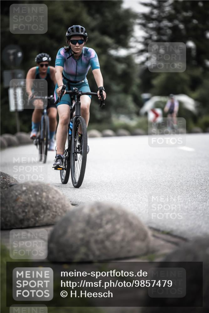21.06.2026 - 29. Vierlanden-Triathlon H.Heesch http://msf.ph/oto/9857479 21.06.2026 10:29:37 Radfahren 14, 516, 524, 605 meine-sportfotos.de