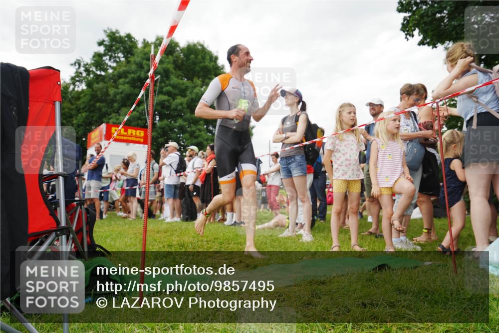 21.06.2026 - 29. Vierlanden-Triathlon LAZAROV Photography http://msf.ph/oto/9857495 21.06.2026 10:06:33 Schwimmen 438, 458, 467 meine-sportfotos.de