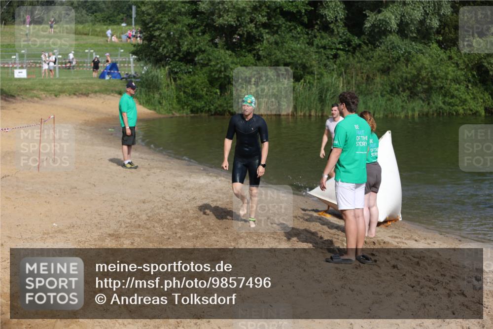 21.06.2026 - 29. Vierlanden-Triathlon Andreas Tolksdorf http://msf.ph/oto/9857496 21.06.2026 09:00:54 Schwimmen 74, 116, 140 meine-sportfotos.de