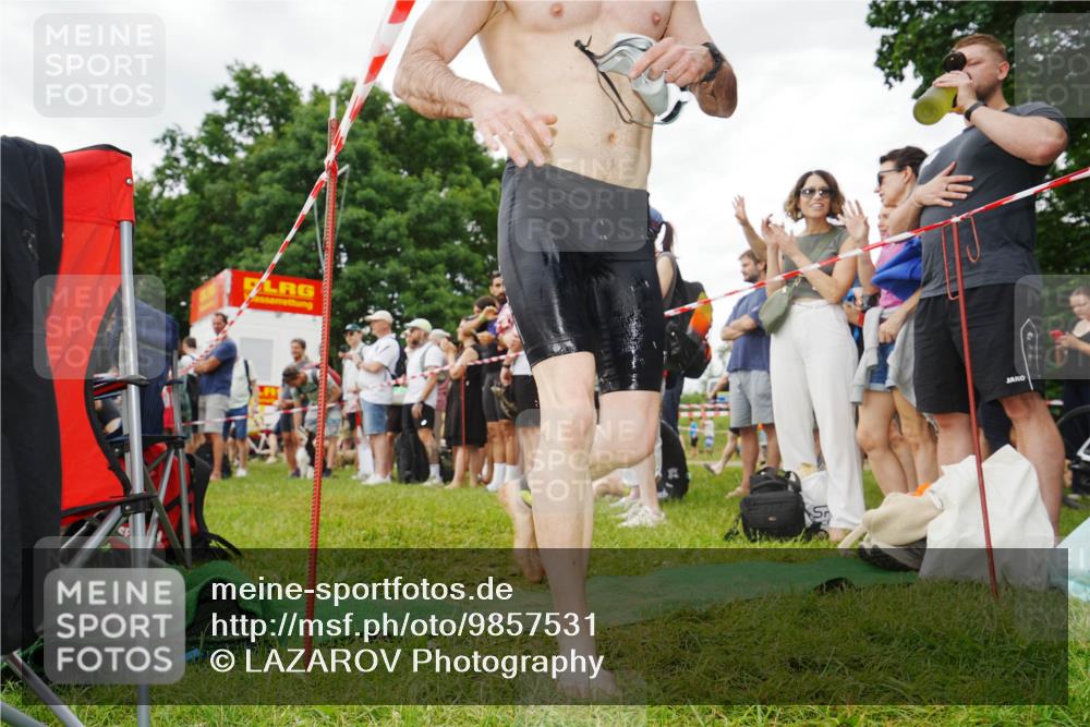 21.06.2026 - 29. Vierlanden-Triathlon LAZAROV Photography http://msf.ph/oto/9857531 21.06.2026 10:07:18 Schwimmen 425, 445, 474 meine-sportfotos.de