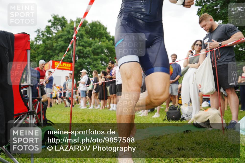 21.06.2026 - 29. Vierlanden-Triathlon LAZAROV Photography http://msf.ph/oto/9857568 21.06.2026 10:08:16 Schwimmen 393, 399, 452, 459, 473, 478 meine-sportfotos.de